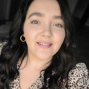 Meet your Posher, Regina